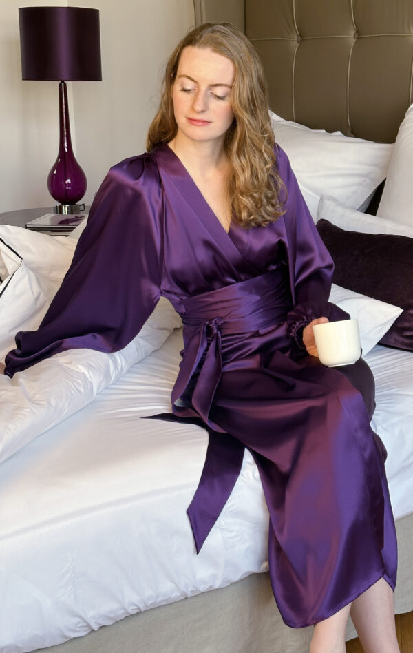 MyMorgenrock-Morgenmantel-Seide-Purple-home2